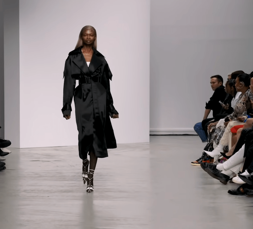 Mugler Fashion - Black Satin Trench Coat