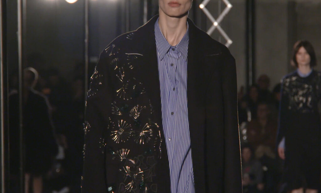 beautiful knitwear with metalic componets close-up. Chic Winter Looks by Alessandro Dell'Acqua and N21 Fall Winter 2020