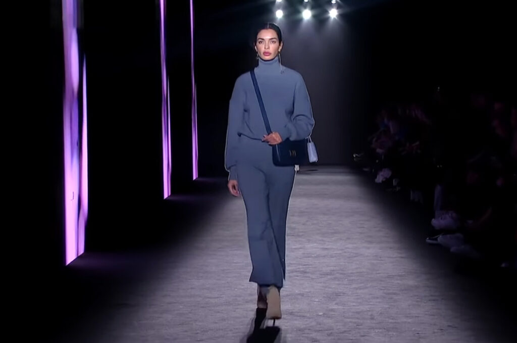Blue outfit on the runway. Harmony and Beauty from Barcelona with Naulover Fall Winter 2020/ 2021